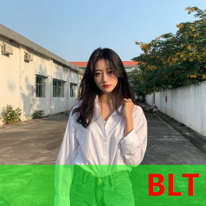 那几天我们三个在银川玩了一遍,吃驼峰美食买名牌衣服,想买什么