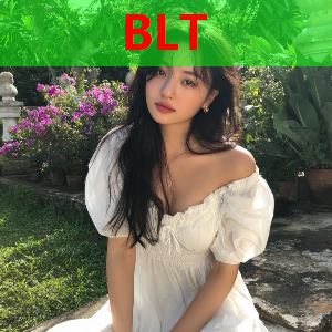 姆巴佩禁区内起脚遭对手亮鞋钉封堵，痛苦倒地裁判未作表示